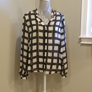 Michael Michael Kors top with gold chain